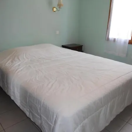 Holiday home Dans Quartier Residentiel - V06493 *